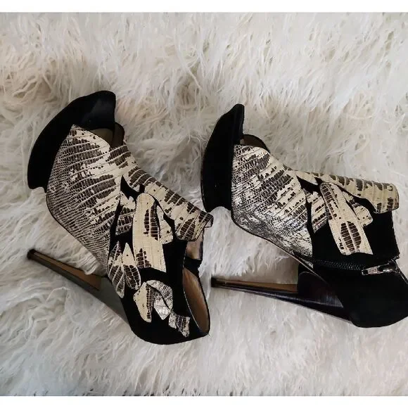 Nicholas Kirkwood Black and Cream Patterned Heels Size 8 - Picture 9 of 9